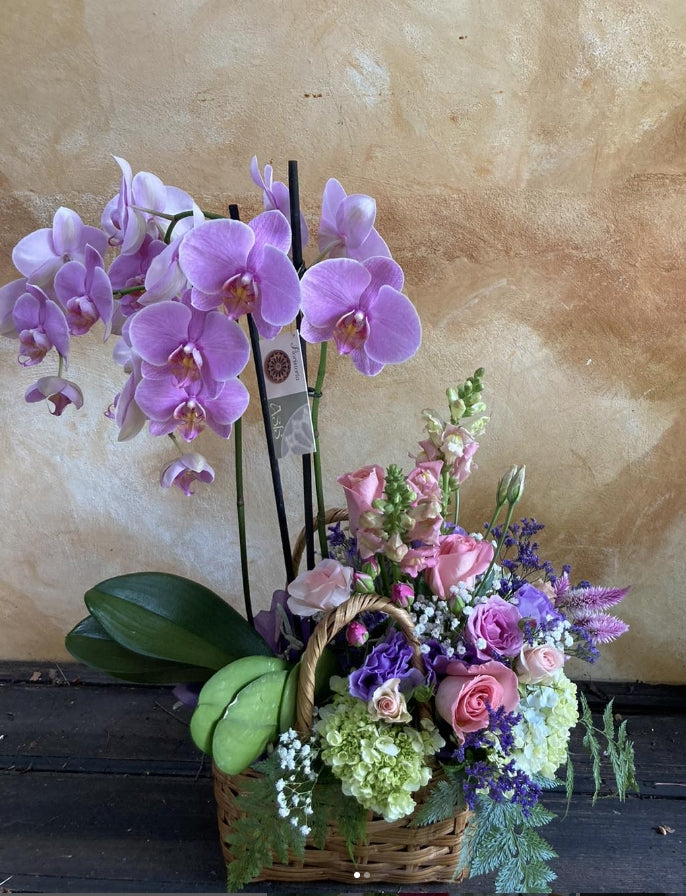 #7 Bolsa canasta con Orquidea y flores