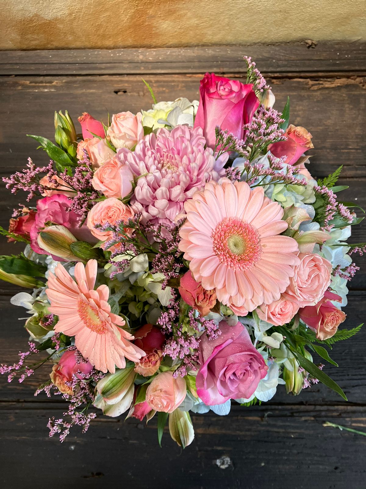Cubetita con gerberas